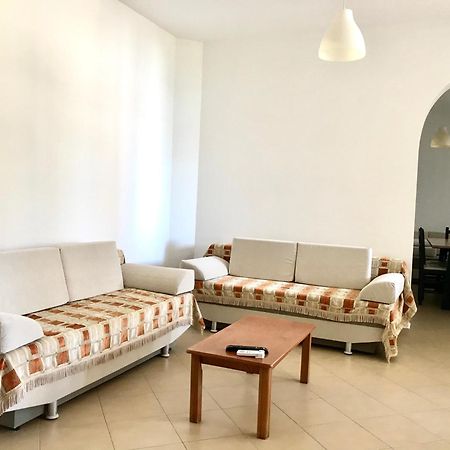 Vila Gjoni ساراندا المظهر الخارجي الصورة