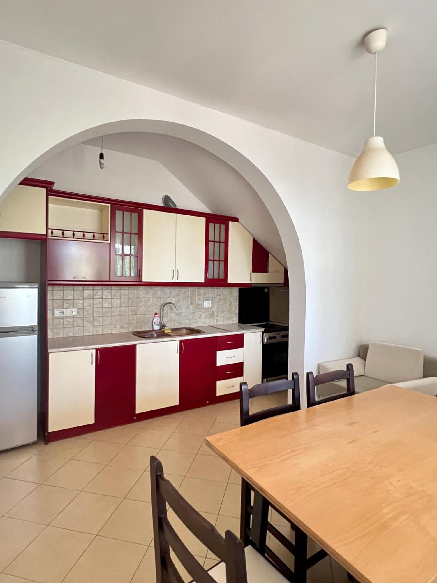 Vila Gjoni ساراندا المظهر الخارجي الصورة